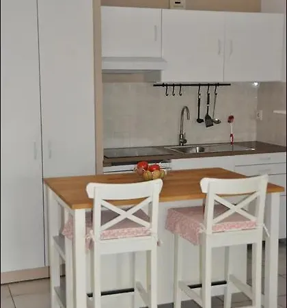 Apartment 260 Waterfront With Garden