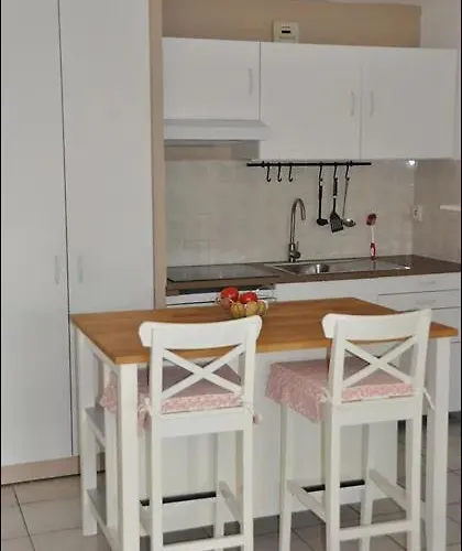 Lägenhet 260 Waterfront With Garden